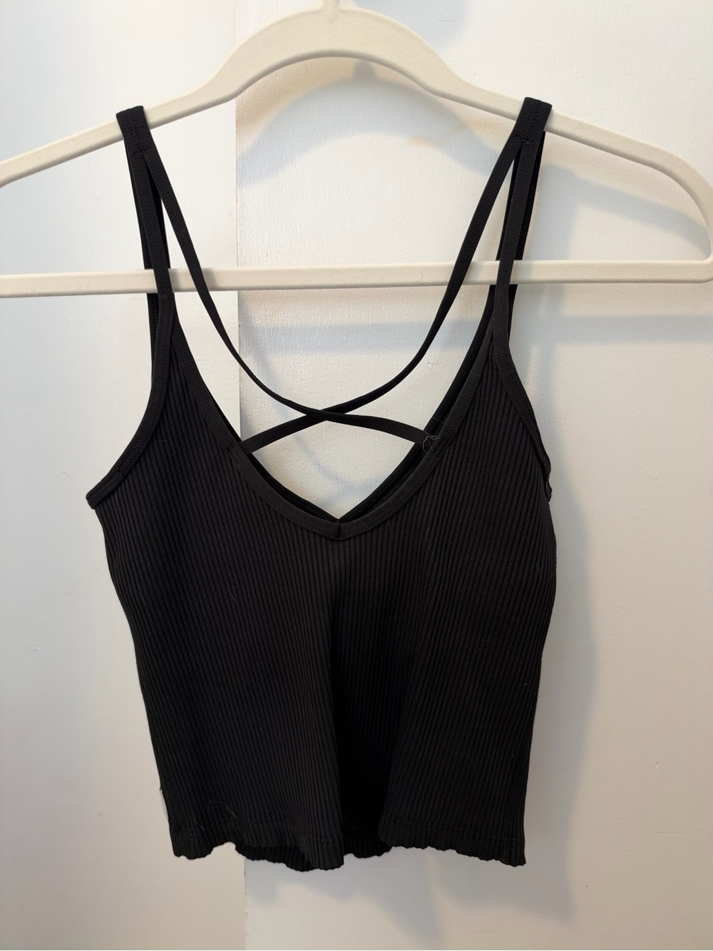 Vouri Ribbed Cross-Back